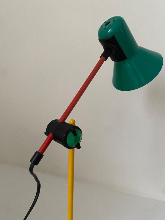 Image 1 of Veneta Lumi vintage Memphis-style table lamp - 1980s - Italy