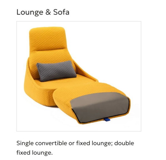 Image 1 of Coppia di poltrone lounge Hosu di Patricia Urquiola per Coalesse / Steelcase – Tessuto Marigold Hexa