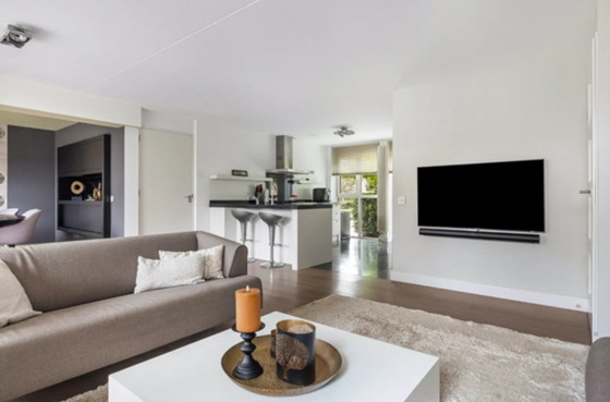 Image 1 of Rolf Benz 2300 seating area