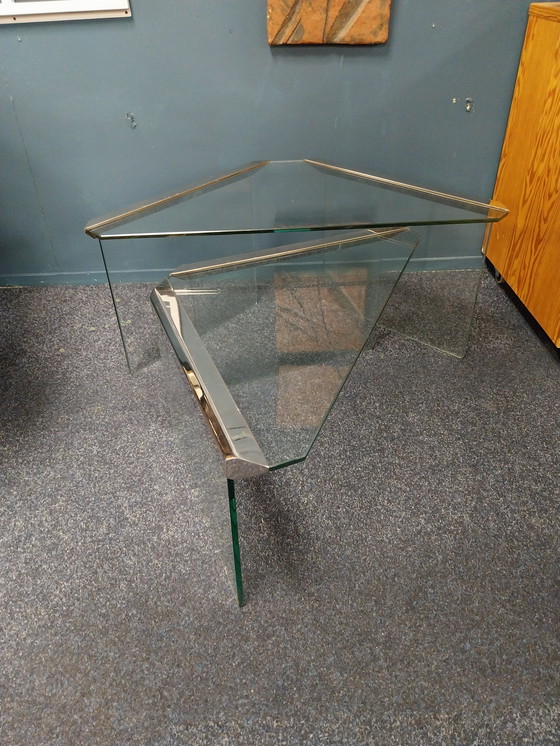 Image 1 of 1 x set of 2 gallotti and radice triangle nesting tables. 1970's