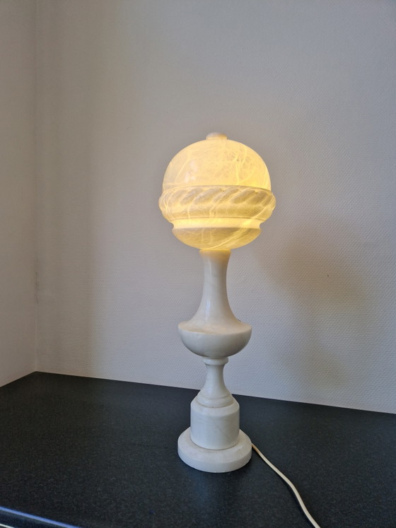 Image 1 of Große Marmor-Tischlampe, Stehlampe, Kugelform, Pilzform