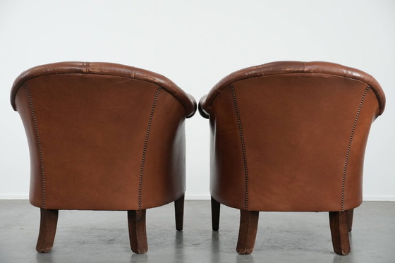 Image 1 of 2 poltrone Chesterfield color cognac in pelle di mucca in stile inglese