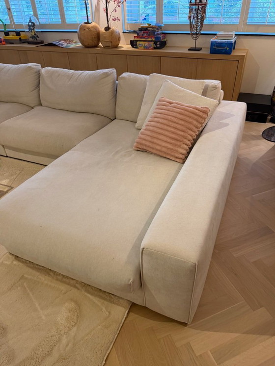 Image 1 of Bank corner Savona