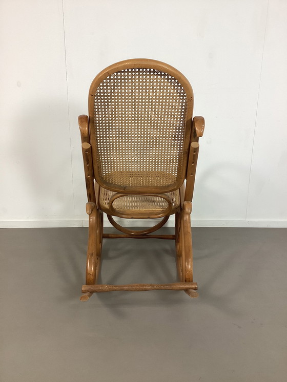 Image 1 of Vintage Thonet Stijl Rotan Schommelstoel Fauteuil