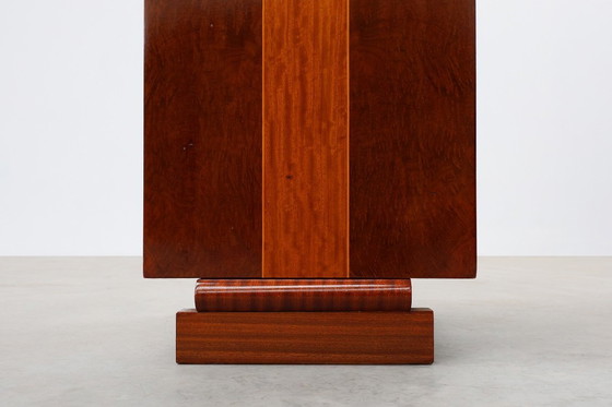 Image 1 of Armario Art Decó único con incrustaciones de chapa de madera, Francia años 20
