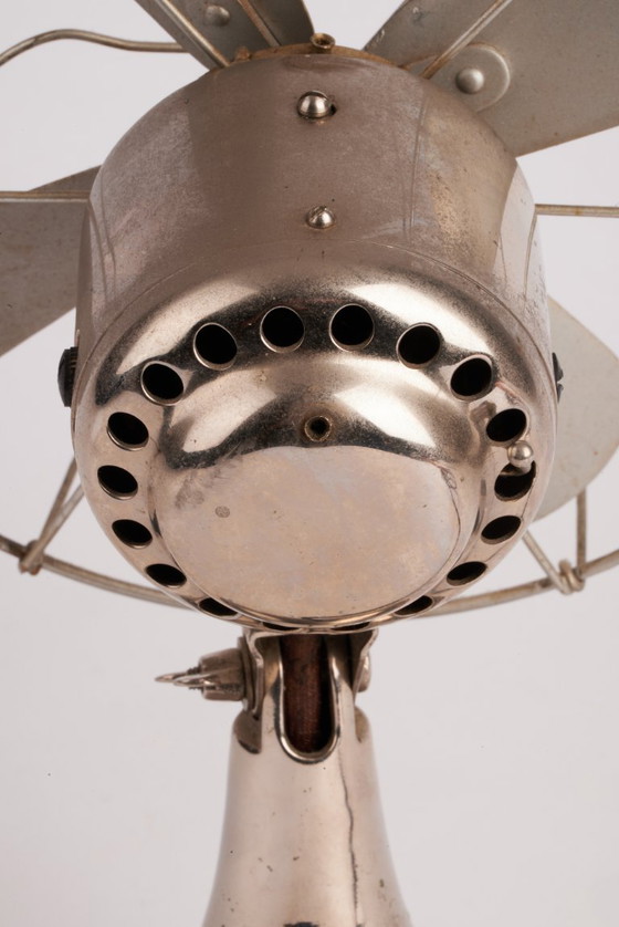 Image 1 of Antieke vintage ventilator, circa jaren 20
