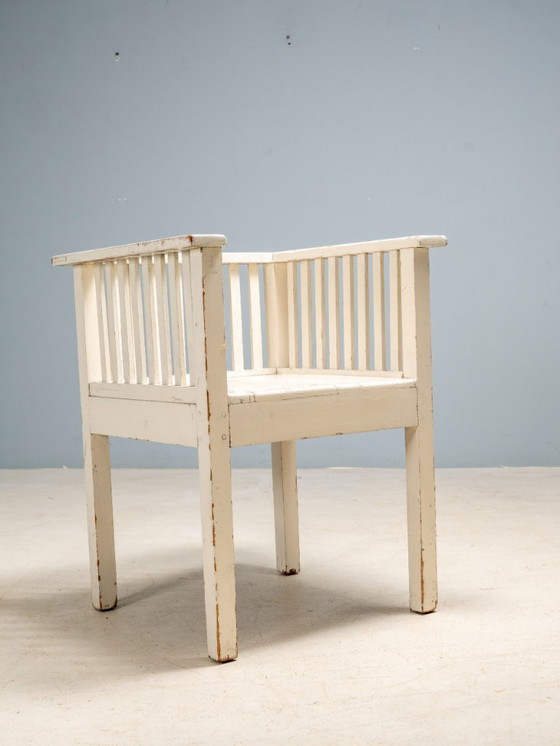 Image 1 of Fauteuil vintage en bois peint en blanc, Suède, début du XXe siècle