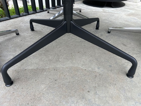 Mesa segmentada Vitra Eames, 120 cm – Mesas de comedor, Metal, Wood (photo 3 of 10)