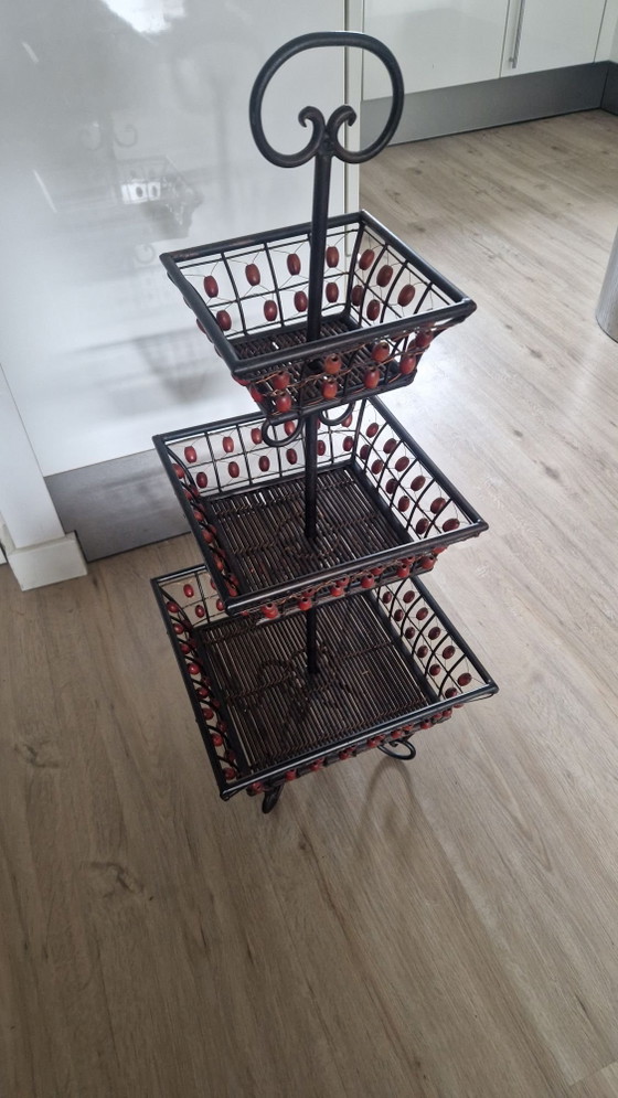 Etagere / cesto di frutta, 3 livelli, 91cm alto. – Oggetti decorativi, Metallo, Legno (photo 6 of 7)