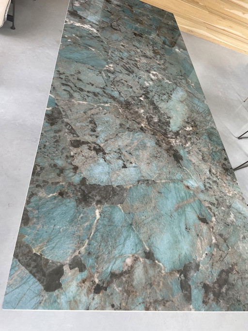 Melchior dining table