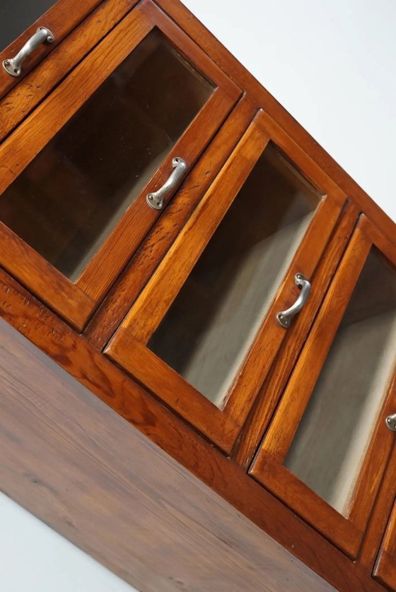 Image 1 of Mobiletto alto da merceria in pino tedesco d'epoca, anni '50