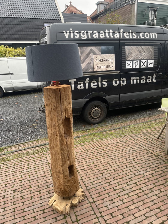 Image 1 of Unieke lamp van een oude meerpaal. 