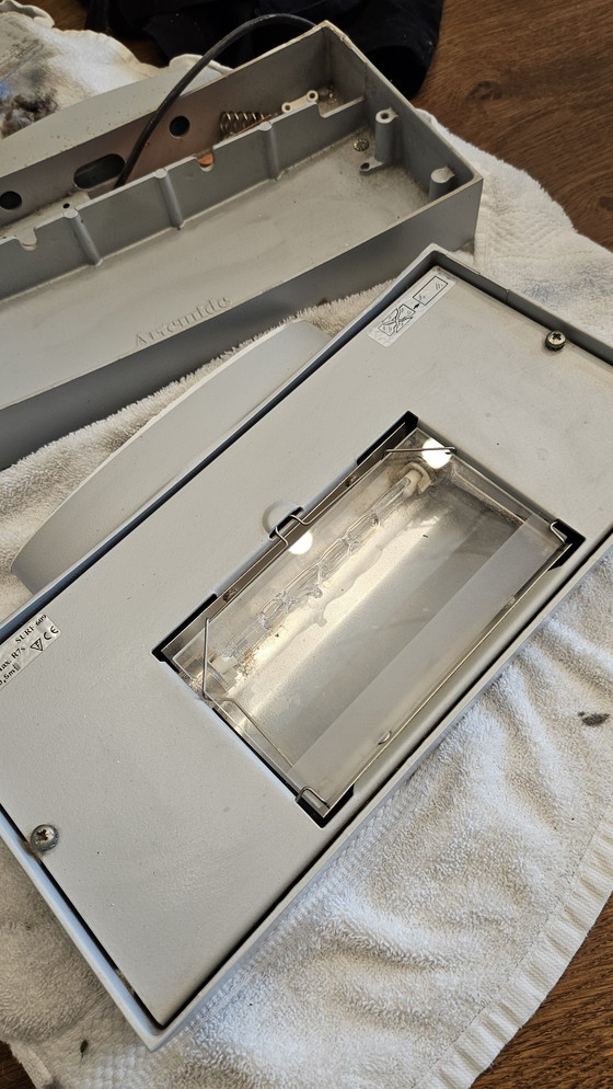 Image 1 of 2 lampade da parete Artimide Surf (1 lampada è rotta)