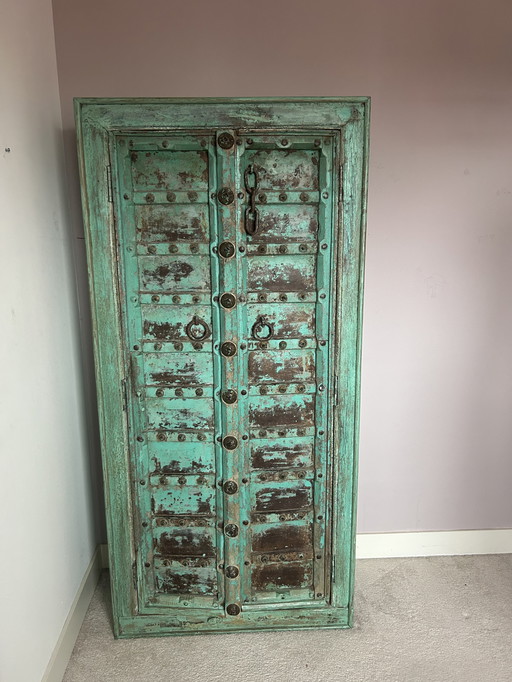 Antico mobiletto Almirah originale proveniente dall'India. (1900-1920) XX secolo Rajasthan, India.