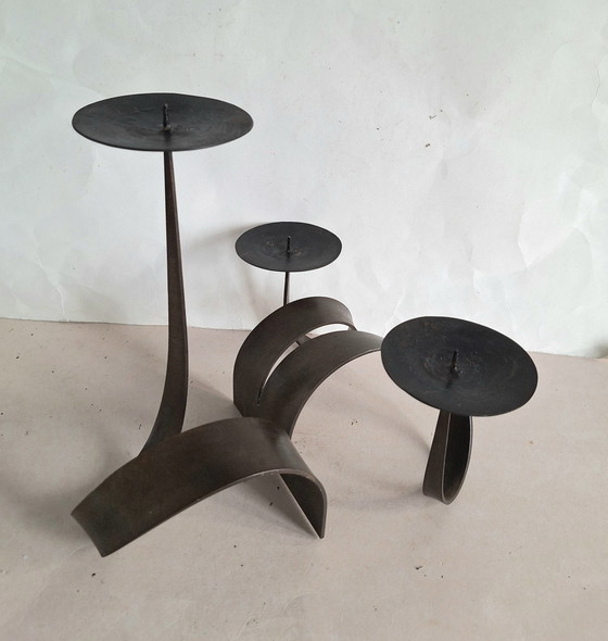 Image 1 of Ferart Canada Brutalist ijzeren 3 armige Pijler kandelaar. Uit één stuk. 