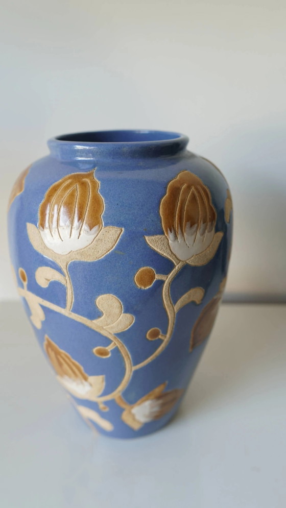 Glazed stoneware vase – floral decoration in relief – Keramis style – 1970s – Porcelain, Art Deco (photo 4 of 9)
