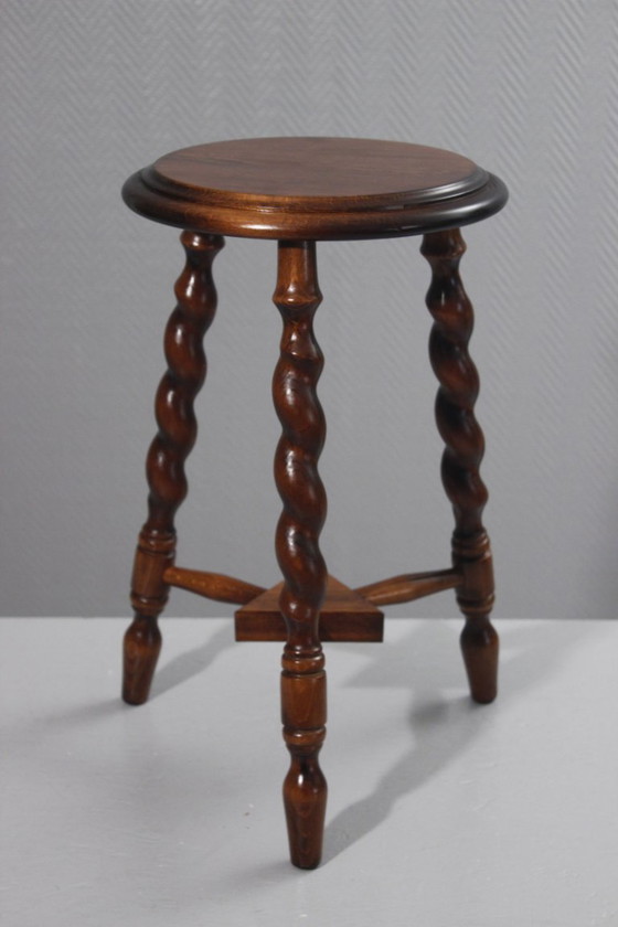 Image 1 of Brutalistischer Dreibeinhocker aus gedrechseltem Holz, Stil von Charles Dudouyt, 20. Jahrhundert