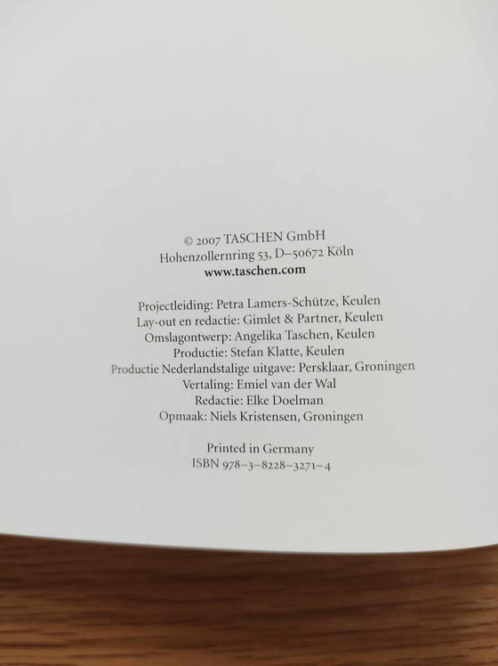 Image 1 of Fernando Botero (Biography)