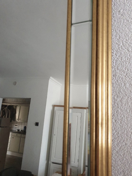 Image 1 of The lousy mirror