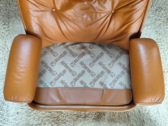 Image 1 of Michel Cadetin Orchid fauteuil