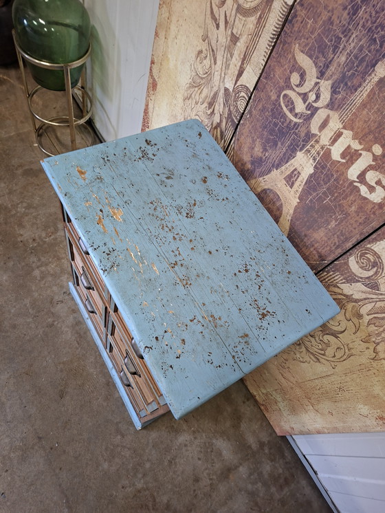 Image 1 of Vintage chest of drawers, medicine cabinet, filing cabinet, dimensions: 58x40cm and 77cm high.