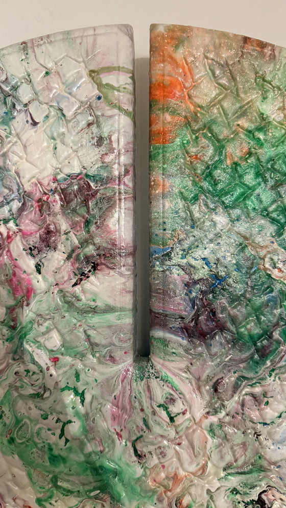 Image 1 of Talla de madera con técnica de fundición acrílica fluorescente UV por Rotan Hunt