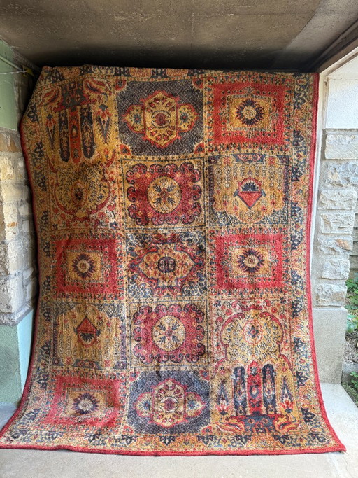 Groot vintage Ladik wollen vloerkleed – 230 × 180 cm