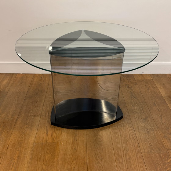 Image 1 of Mesa redonda italiana de cristal con base de metal, 1980