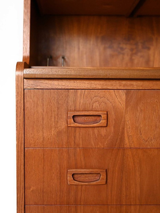 Image 1 of Secretaire scandinavo in teak del 1960 con maniglie scolpite