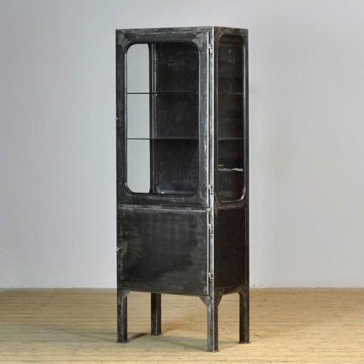 Armadietto dei medicinali vintage, anni '70