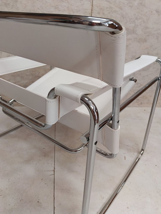 KNOLL Studio Poltrona WASSILY B3 NUOVA, in Cuoio Bianco – Poltrone, Leather (photo 48 of 83)