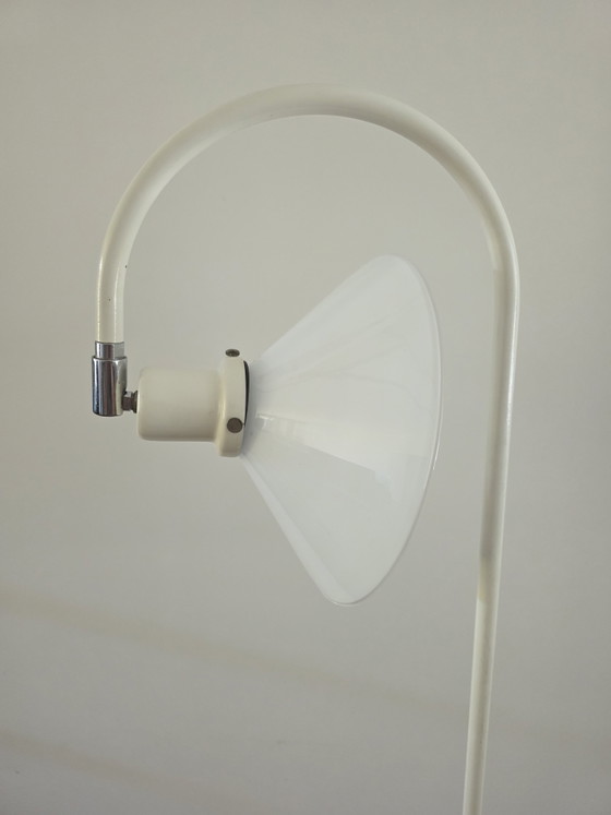 Image 1 of Lampadaire blanc vintage