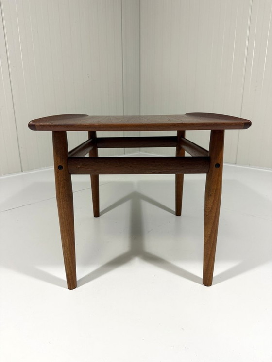 Grete Jalk tavolino da caffè/laterale in teak Glostrup Møbelfabrik Danimarca, Tavolini da caffè, Legno (foto 3 di 12)