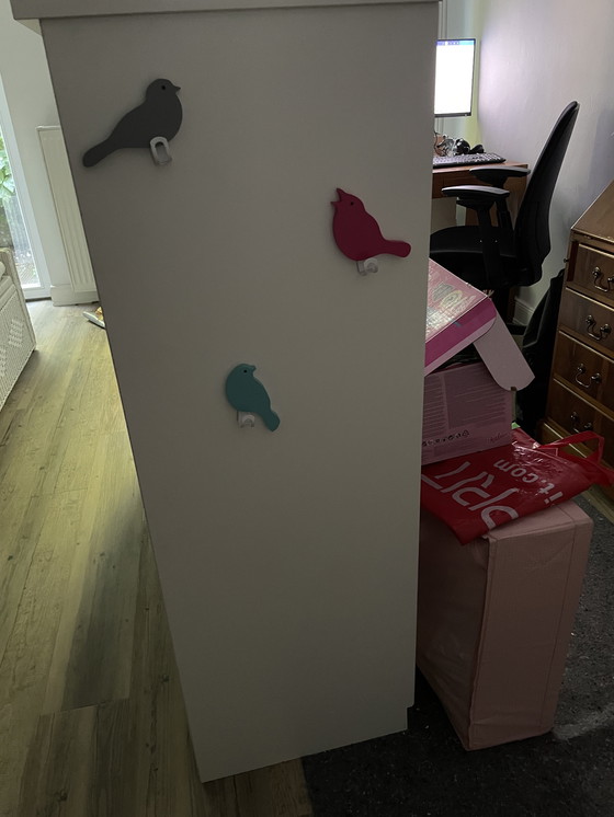 Image 1 of Un guardaroba per bambini molto carino