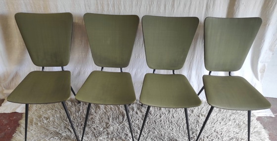 Image 1 of Set aus 4 modernistischen Stühlen aus schwarzem Metall mit grünem Bezug - 1950er Jahre