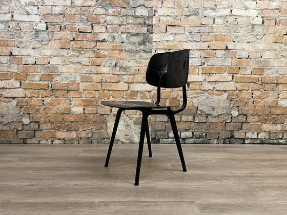 Ahrend Revolt, Black plastic | Friso Kramer, Dining chairs, Metal, Wood, Modern (photo 8 of 15)