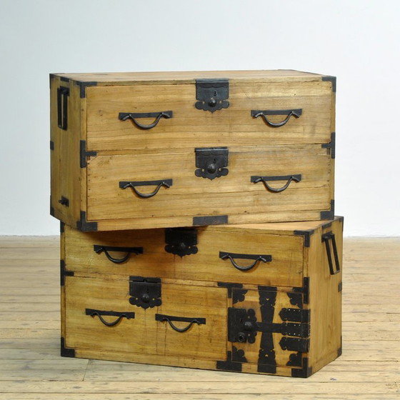 Japanese Tansu chest of drawers, circa 1870, Iron, Wood, Black (photo 13 of 15)