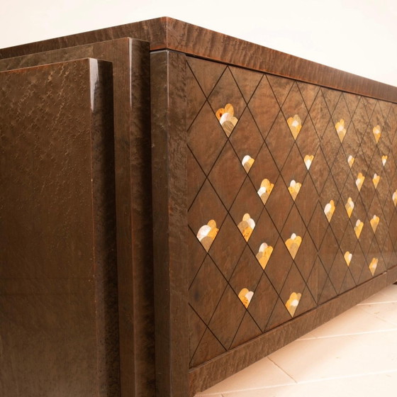 Luciano Frigerio Postmodernes Sideboard aus Maserholz und Perlmutt 1980 – Glass (photo 14 of 23)