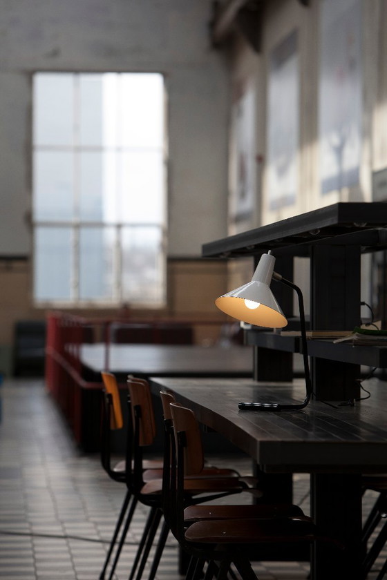 Image 1 of Anvia Table Lamp | The Procuratiehouder | model 1504 | matt white