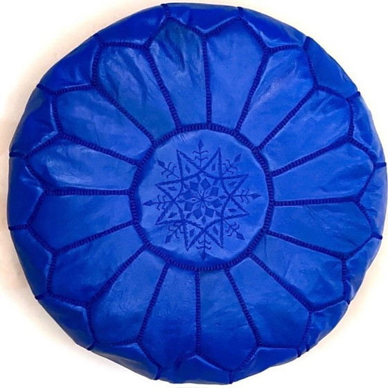Image 1 of Puf marroquí de cuero hecho a mano, 50 cm × 30 cm