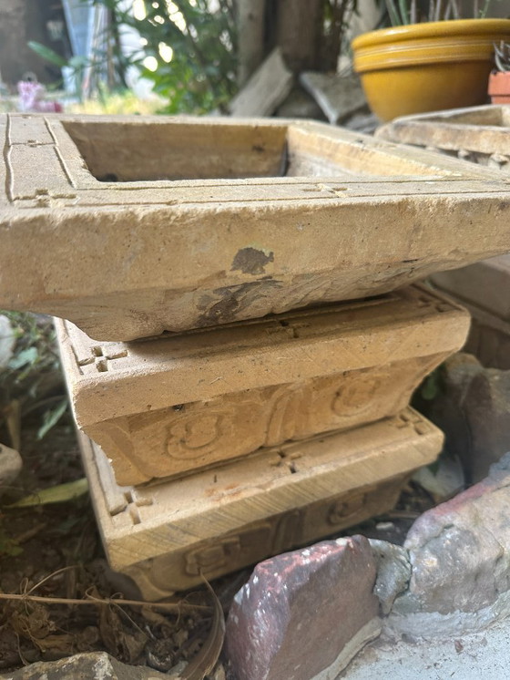 Image 1 of Lotto di vecchie vasche in pietra intagliata - Artigianato indiano