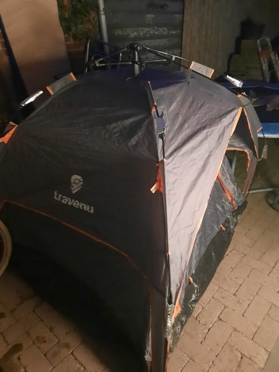 Image 1 of Nieuwe tent nooit gebruikt is overbodig 