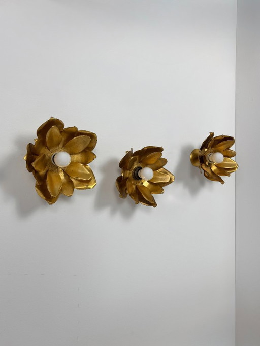 Set di 3 applique da parete vintage a forma di fiore, metallo dorato, Francia, 1970