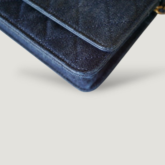 Image 1 of CHANEL PORTEMONNEE MET KETTING | DENIM