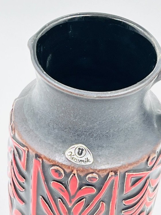Image 1 of Vaso in ceramica a rilievo della Germania occidentale, rosso, anni '70