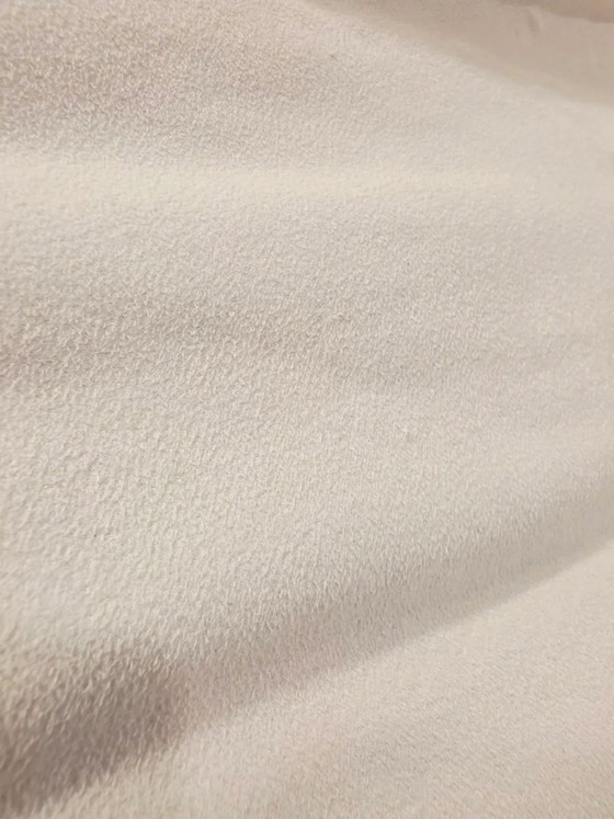 Image 1 of Chaise longue de diseño en color crema – Estructura cromada – Excelente estado
