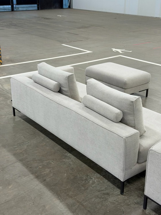 Image 1 of Design on Stock Aikon Lounge 
