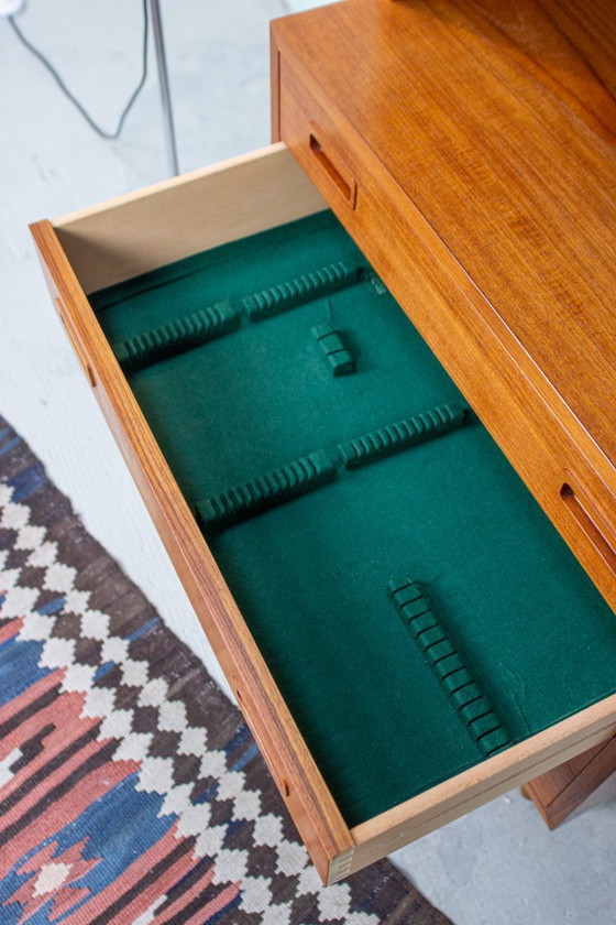 Image 1 of Vintage boekenkast, dressoir, bijzettafel, teak, Hundevad Deens