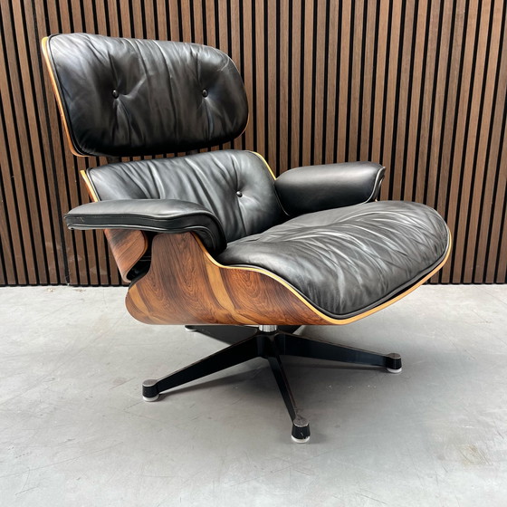 Image 1 of Vitra Eames Lounge Chair - Vintage