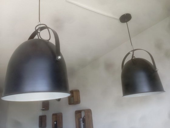 Tavolo da bar e sedie Bert Plantagie più lampade – Set da pranzo, Pelle, Metallo (photo 6 of 7)